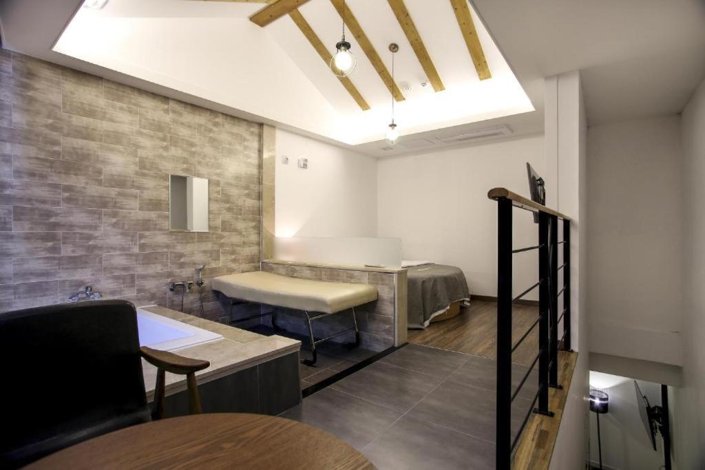 Hotel The Jaja Kongdzsu Kültér fotó