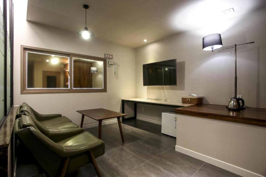 Hotel The Jaja Kongdzsu Kültér fotó